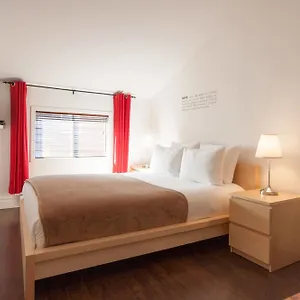 https://bed-and-breakfast-du-village-bbv.hotels-in-montreal.org